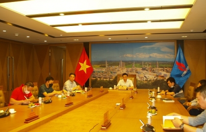 Đảm bảo sản xuất thông suốt, chú trọng sức khỏe người lao động